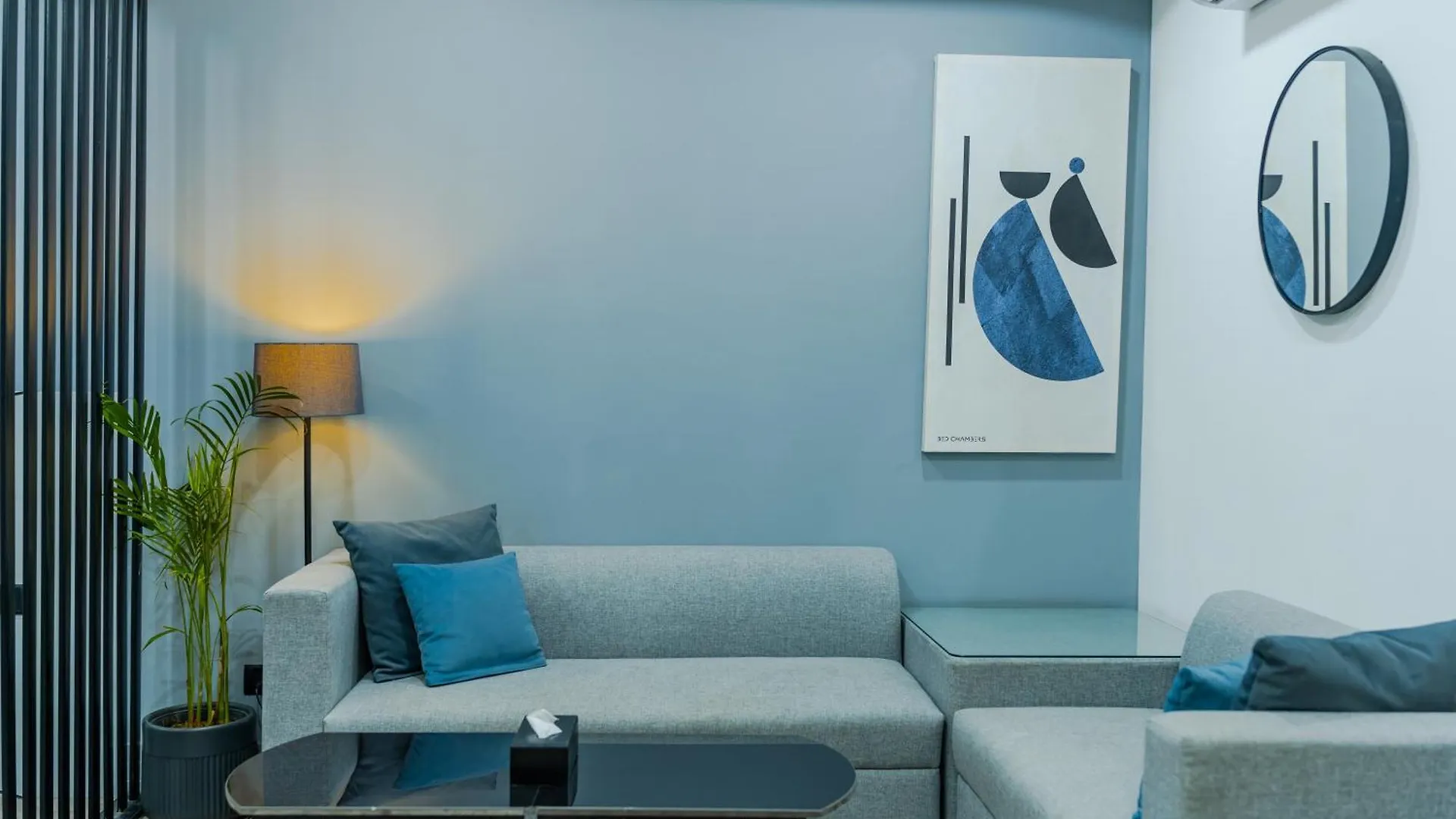 Bedchambers Luxury Apartment Near Golf Course Road Gurgaon Hindistan