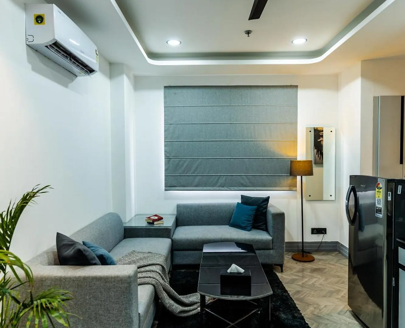 Bedchambers Luxury Apartment Near Golf Course Road Gurgaon 0*,  Hindistan