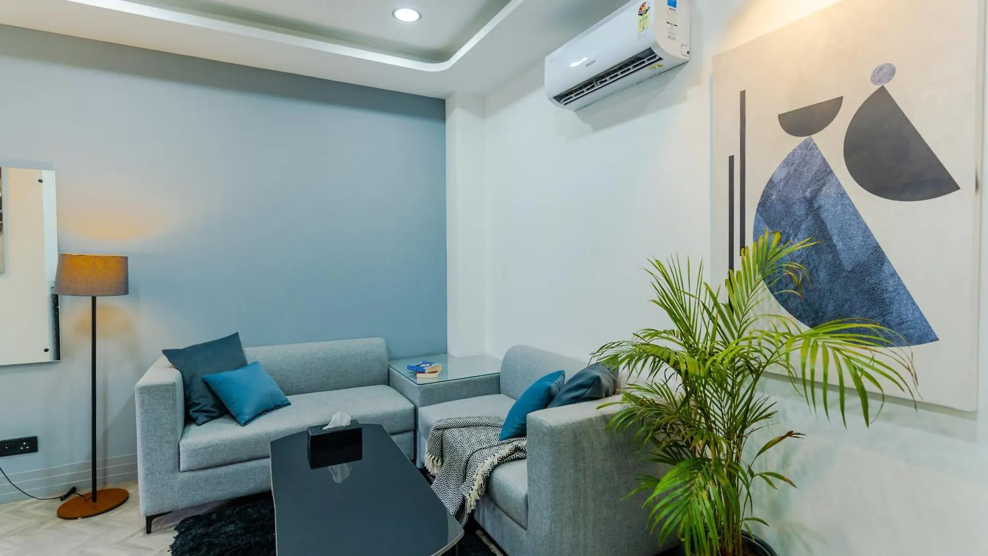Bedchambers Luxury Apartment Near Golf Course Road Γκουργκάον